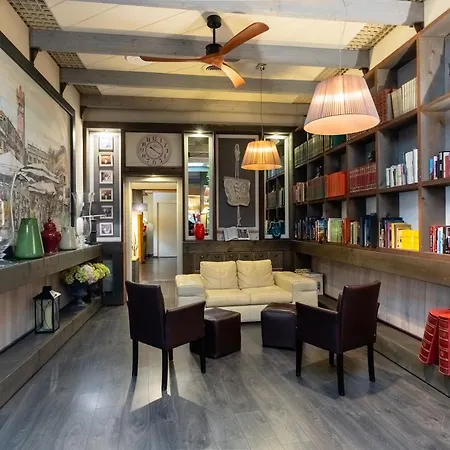 Italia Hotel 3*