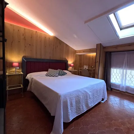 Готель Italia 3*