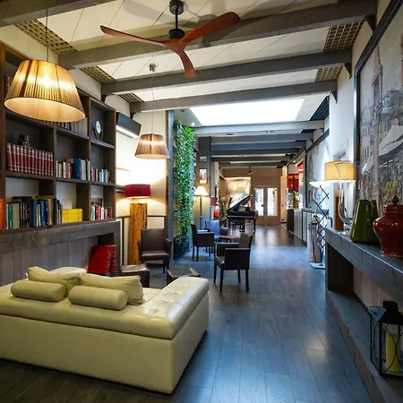 Hotel Italia 3*