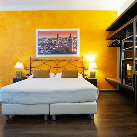 Hotel Italia