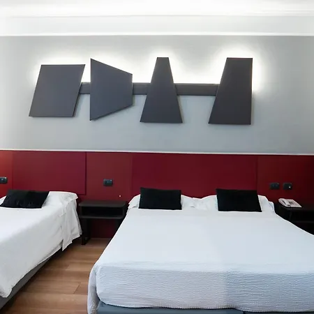 Hotel Italia 3*